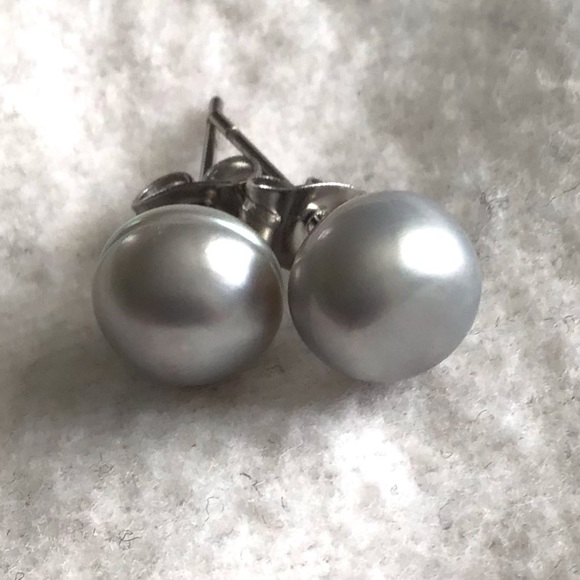 Large Silver Freshwater Pearl Earrings in Stainless Steel - Picture 2 of 4